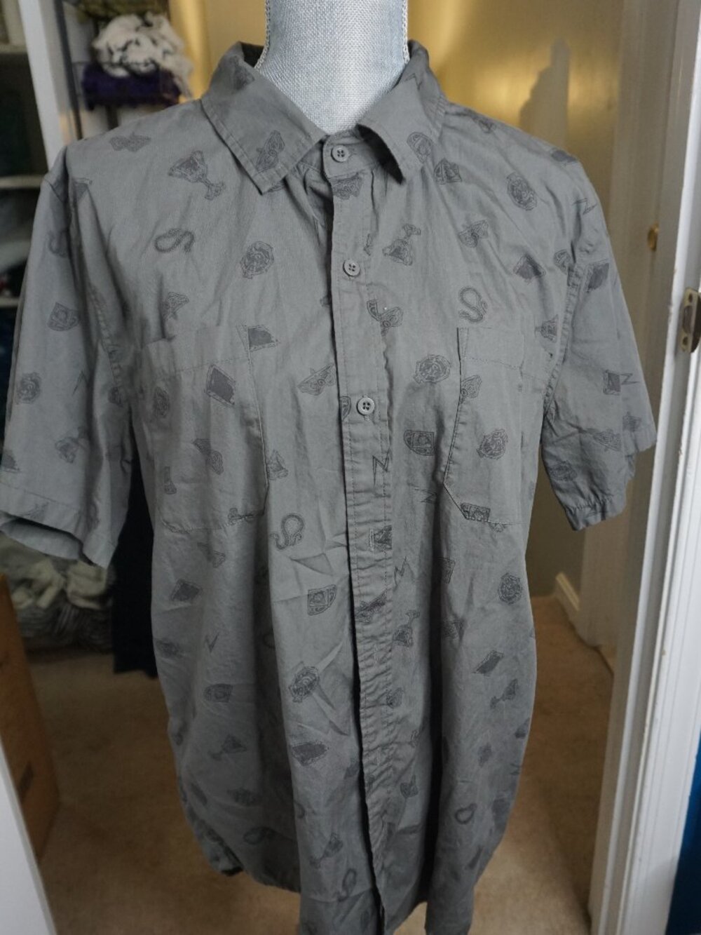 Harry Potter Button Up Shirt (No Tag) Size Small